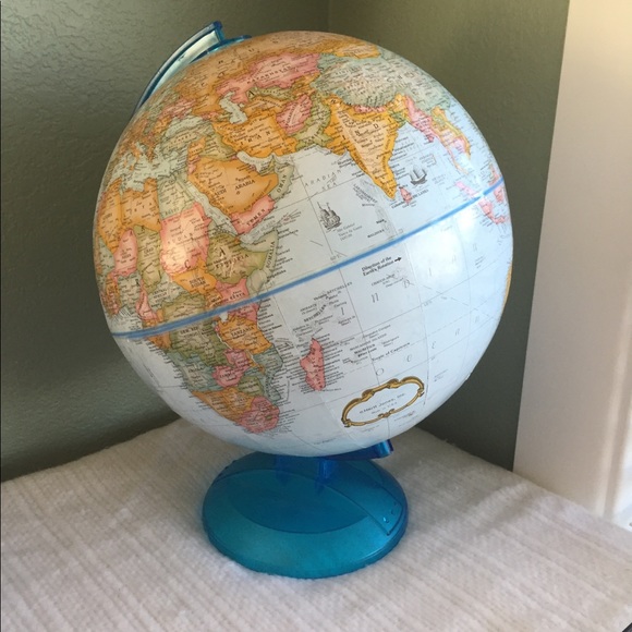 World Globe - Picture 2 of 7